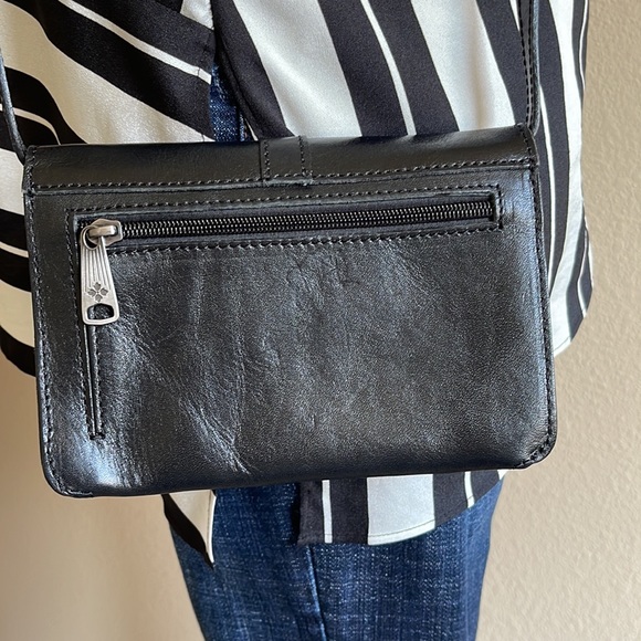 Patricia Nash Small Crossbody Wallet - Picture 4 of 13
